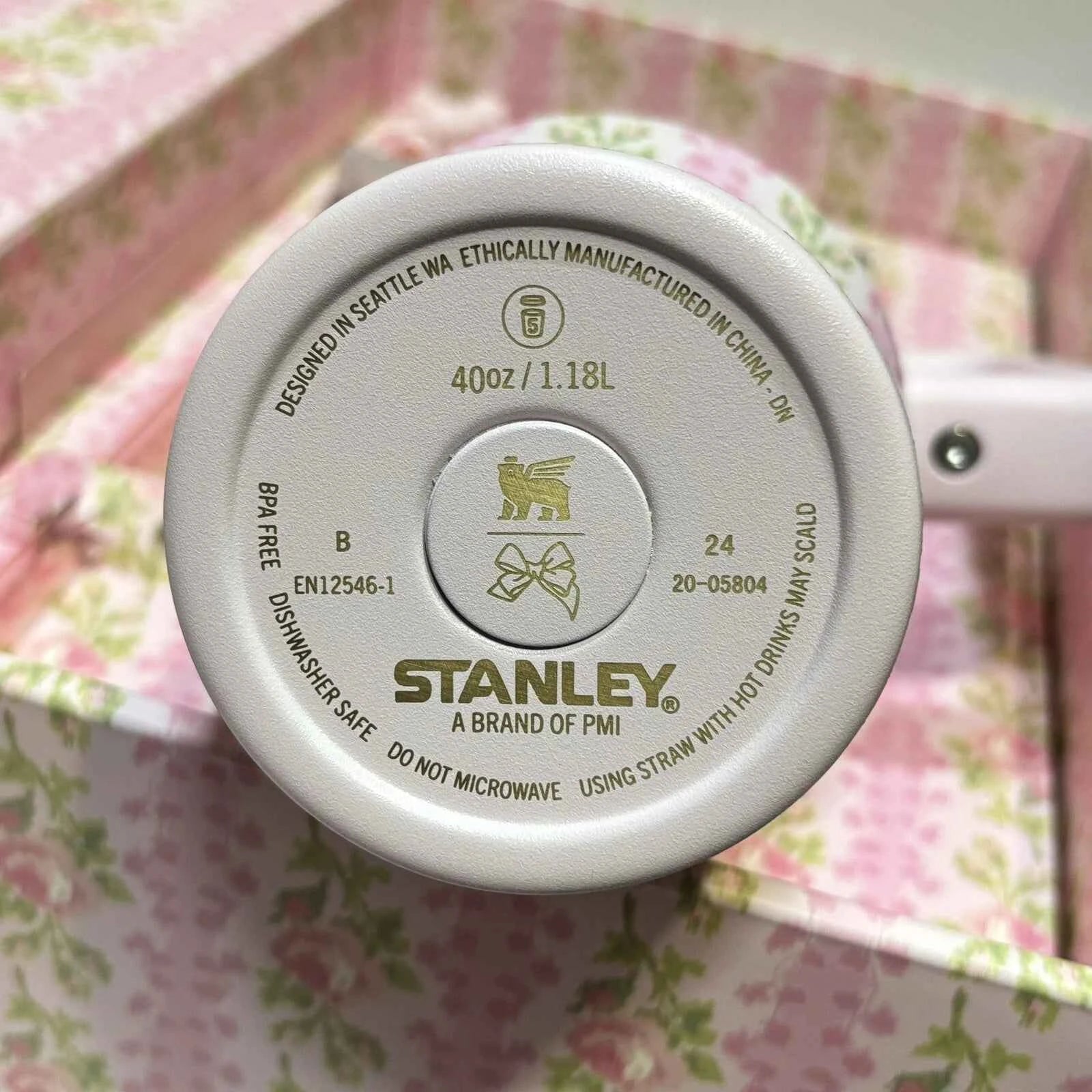 Stanley x LoveShackFancy Flowstate Quencher 40oz Tumbler Blooming Heirloom NEW